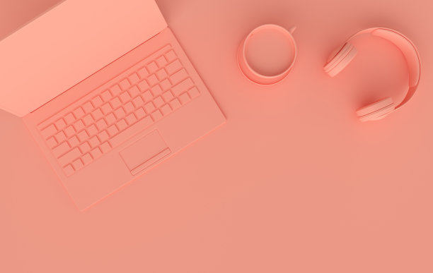 笔记本电脑，手机，耳机，咖啡杯3d渲染。远程工作，自由职业，工作空间，禁闭，呆在家里的概念。俯视图，粉红色图片下载