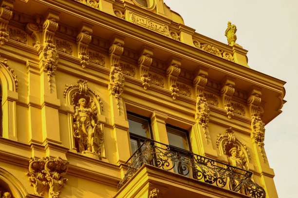 捷克布拉格19世纪的建筑图片下载