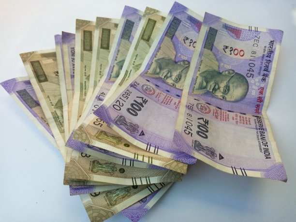 印度100和500的纸币库存照片图片下载