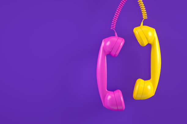 悬挂旧电话听筒背景图片下载