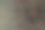 咖啡杯配咖啡豆，黑色背景图片下载