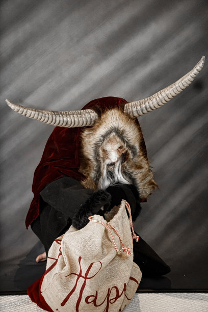 令人毛骨悚然的圣诞人物图片下载