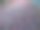 早晨，秋叶堆放在山坡上图片下载