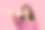 快乐的女孩给你寿司孤立在粉红色的背景。年轻的女孩拿着筷子寿司，微笑着，有乐趣，想要吃一片卷费城。寿司外卖广告。图片下载