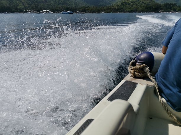 飞溅的水图片下载