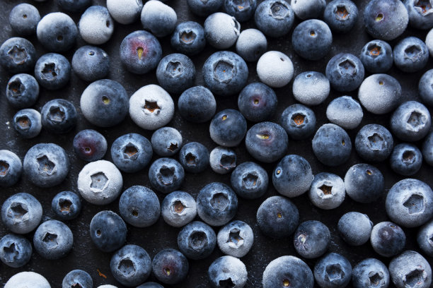 冷冻蓝莓背景。抽象的水果口感。图片下载