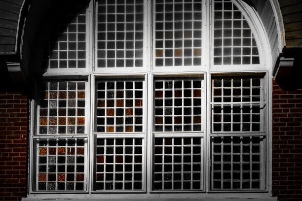 教堂彩色玻璃图片下载