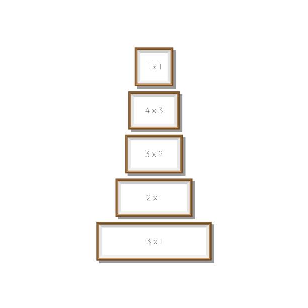 简单的棕色相框用于图片或照片。平面卡通插图易于编辑和自定义。每股收益10图片下载