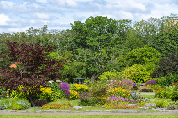 哥德堡植物园喷泉瓮图片下载