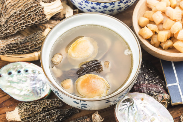 中国菜——鲍鱼羊肚汤图片下载