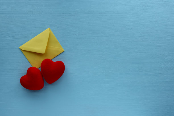 包膜和心形图片下载