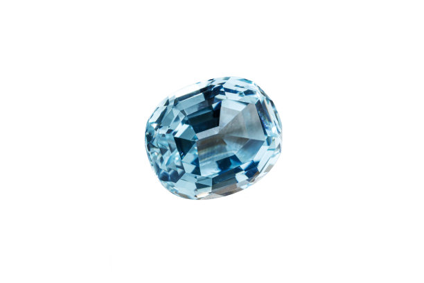 宏石矿物面海蓝宝石在白色背景上图片下载