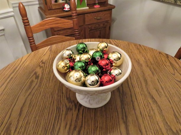 圣诞球保龄球图片下载