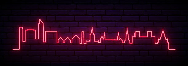 红色的霓虹天际线照亮了奥斯陆的城市图片下载