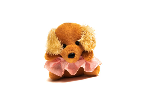 棕色毛绒玩具狗，孤立在白色背景图片下载