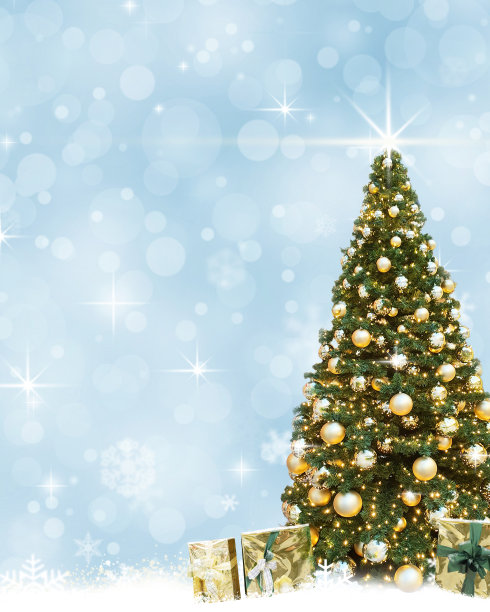 金色的圣诞树球，抽象的蓝色背景雪图片下载
