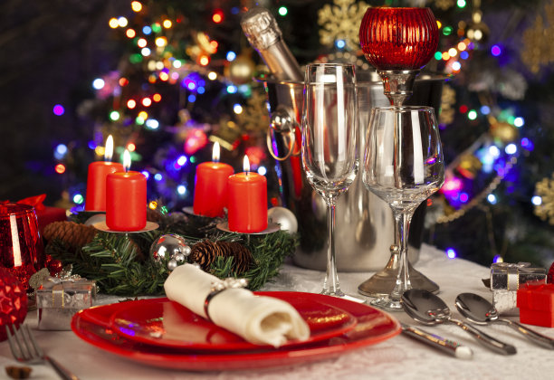 优雅圣诞餐桌布置图片下载