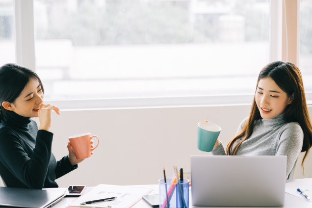 亚洲商业女性图片下载