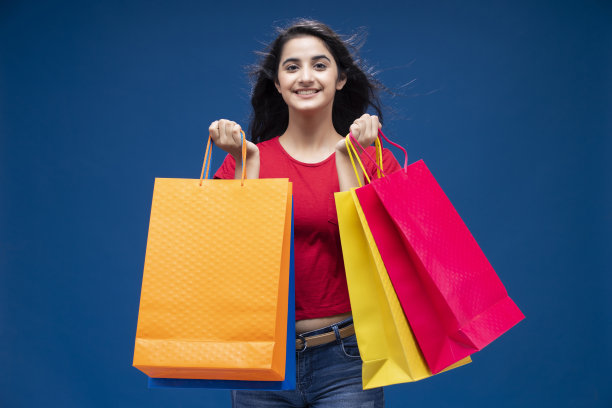 年轻女子面部表情-库存照片图片下载