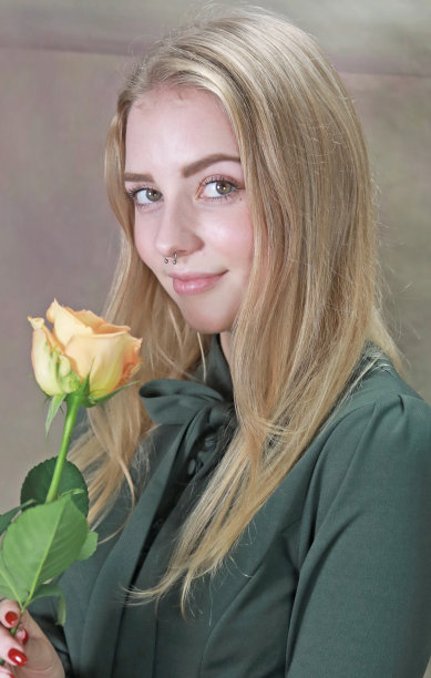 黄玫瑰图片下载