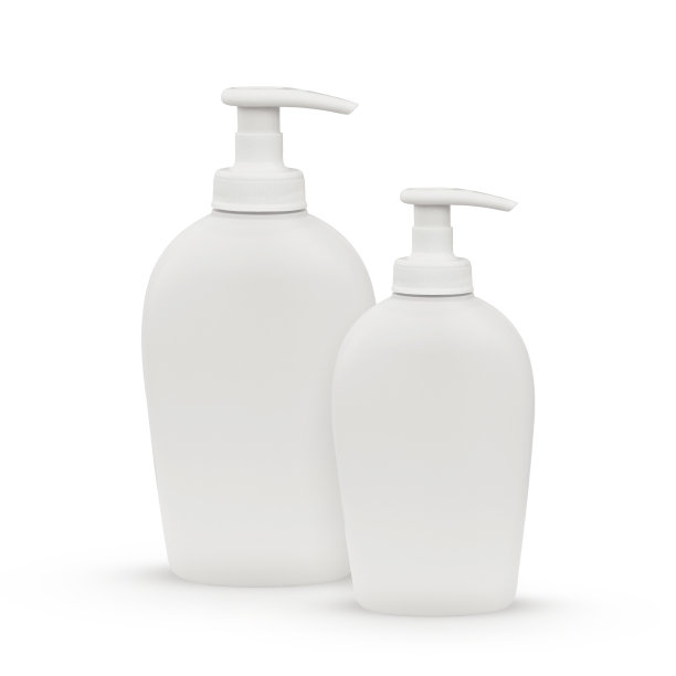 两个白色塑料瓶，用来装肥皂液或洗发水。图片下载