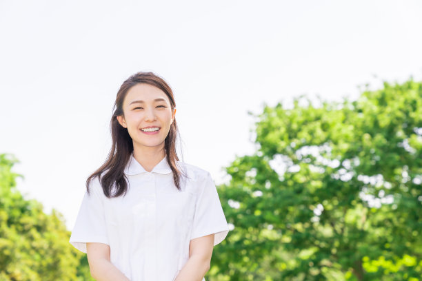 亚洲的微笑护士，户外图片下载