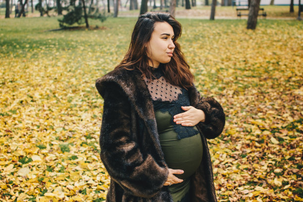 时尚孕妇库存照片图片下载