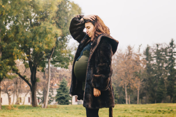 时尚孕妇库存照片图片下载