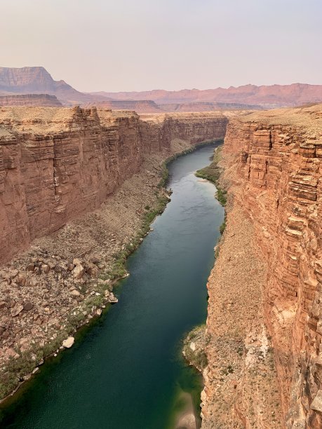 美国亚利桑那州大理石峡谷的科罗拉多河图片下载