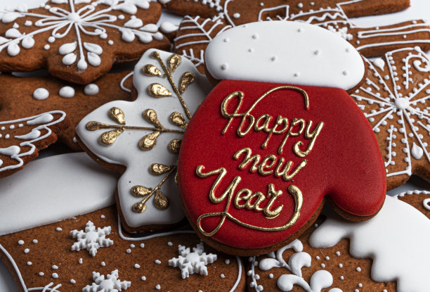 白色背景上的姜饼图片下载