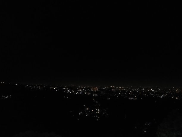 城市精简班隆图片下载