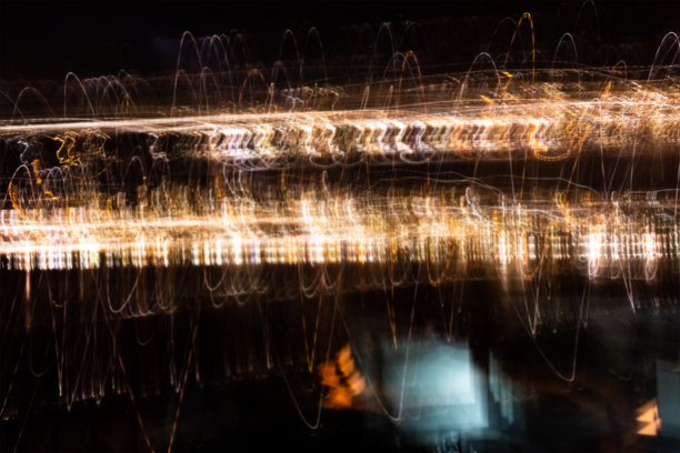 模糊抽象的背景上的黑色线条图片下载