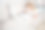女学生正在修改抄写本上的单词图片下载
