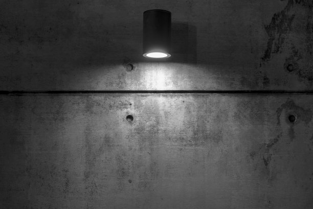 光在墙壁上图片下载