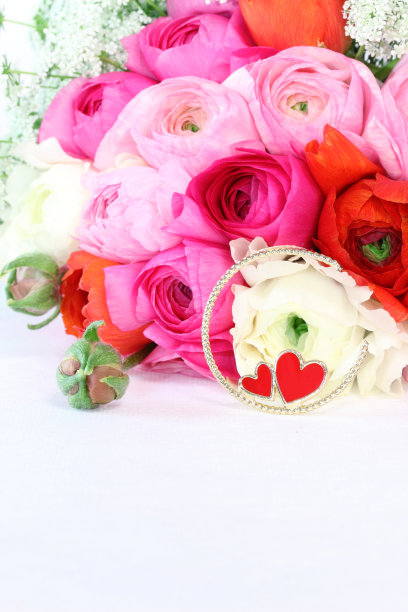 毛茛属植物的花束图片下载