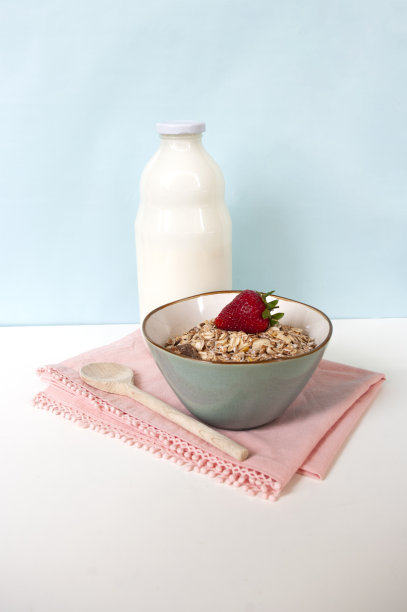 健康的早餐，酸奶和燕麦。有机的食物。图片下载