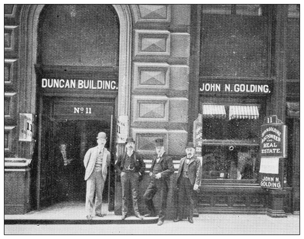纽约古董黑白照片:约翰·n·戈尔丁，房地产图片下载