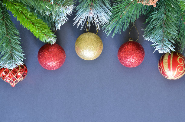 圣诞节和新年边界人造杉木和玩具图片下载