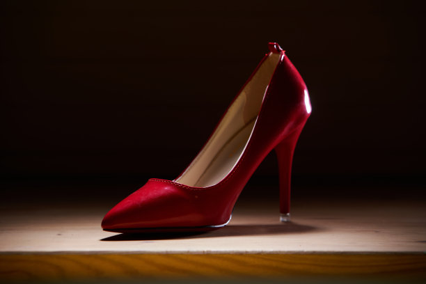 红色高跟鞋鞋时尚女性风格图片下载
