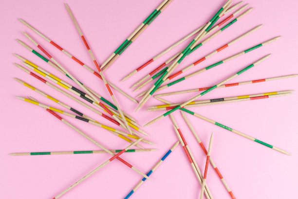 混杂的木制mikado拾取棒图片下载