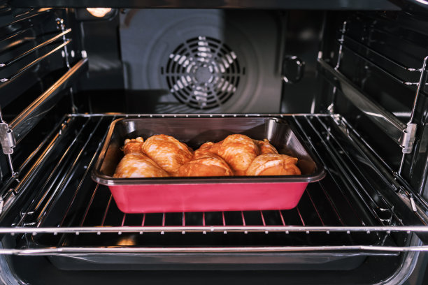 肉在烤箱里烤图片下载