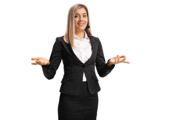 拿着无线麦克风的年轻女子图片下载