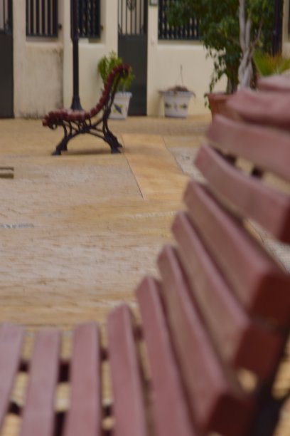 公园的长椅上图片下载