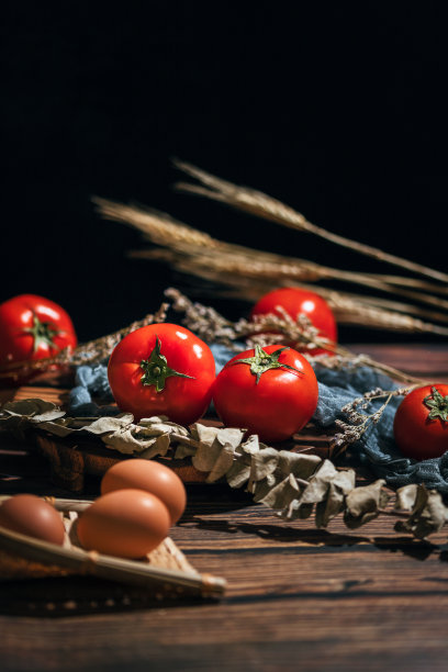 红番茄和鸡蛋的照片图片下载