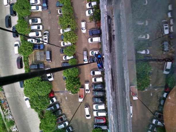 摩天大楼的清洁服务图片下载