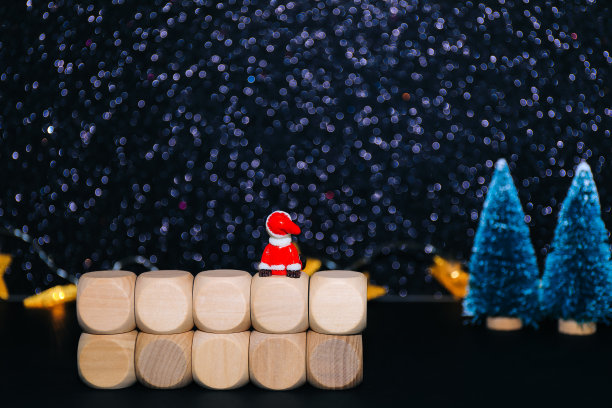 圣诞快乐的背景是圣诞老人看着夜空图片下载