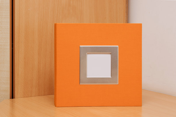 相册放在桌子上图片下载