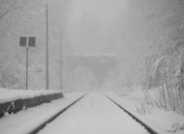 意大利布伦纳的雪道图片下载