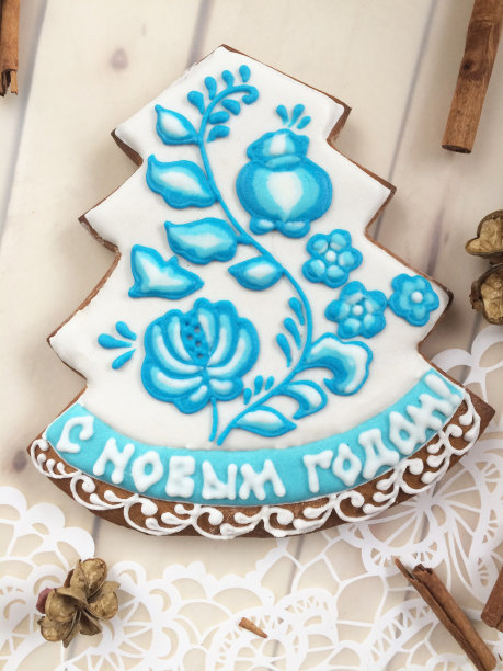 一棵大礼物姜饼——圣诞树。在凝胶下面有一幅壁画图片下载