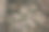 街道上白雪覆盖的舒适咖啡馆，在圣诞节和冬季假日装饰的咖啡馆的外观图片下载